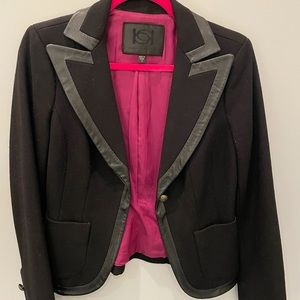 Bebe size 6 women’s blazer